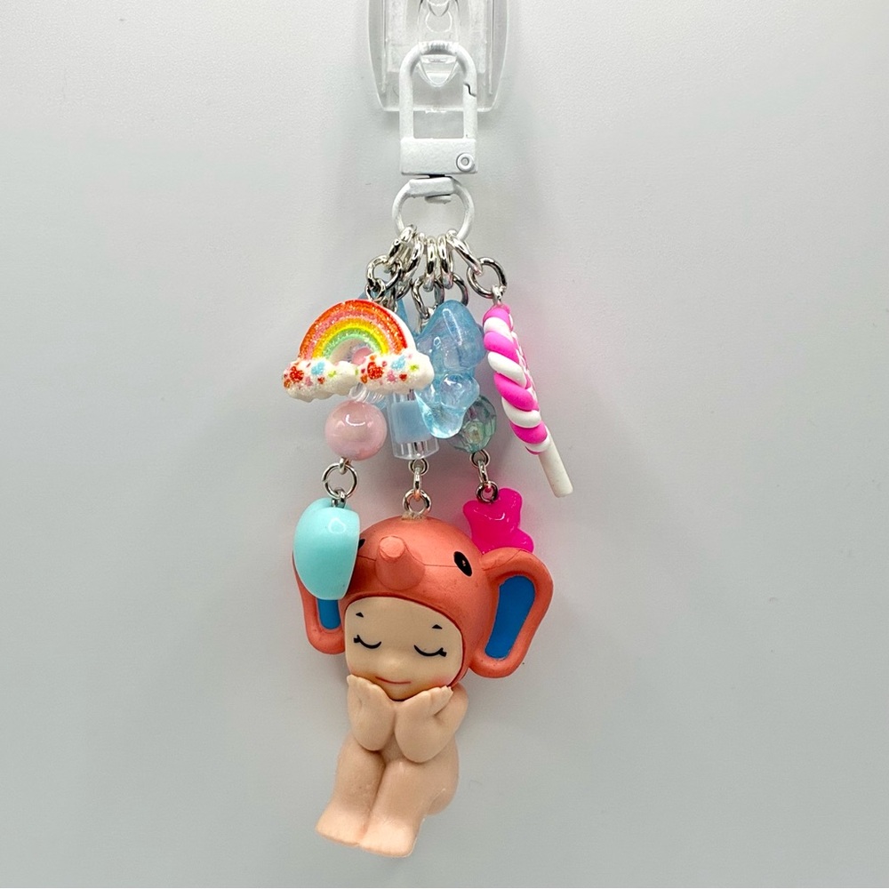 Sonny Angel Handmade Keychain - Elephant - Picture 2 of 5